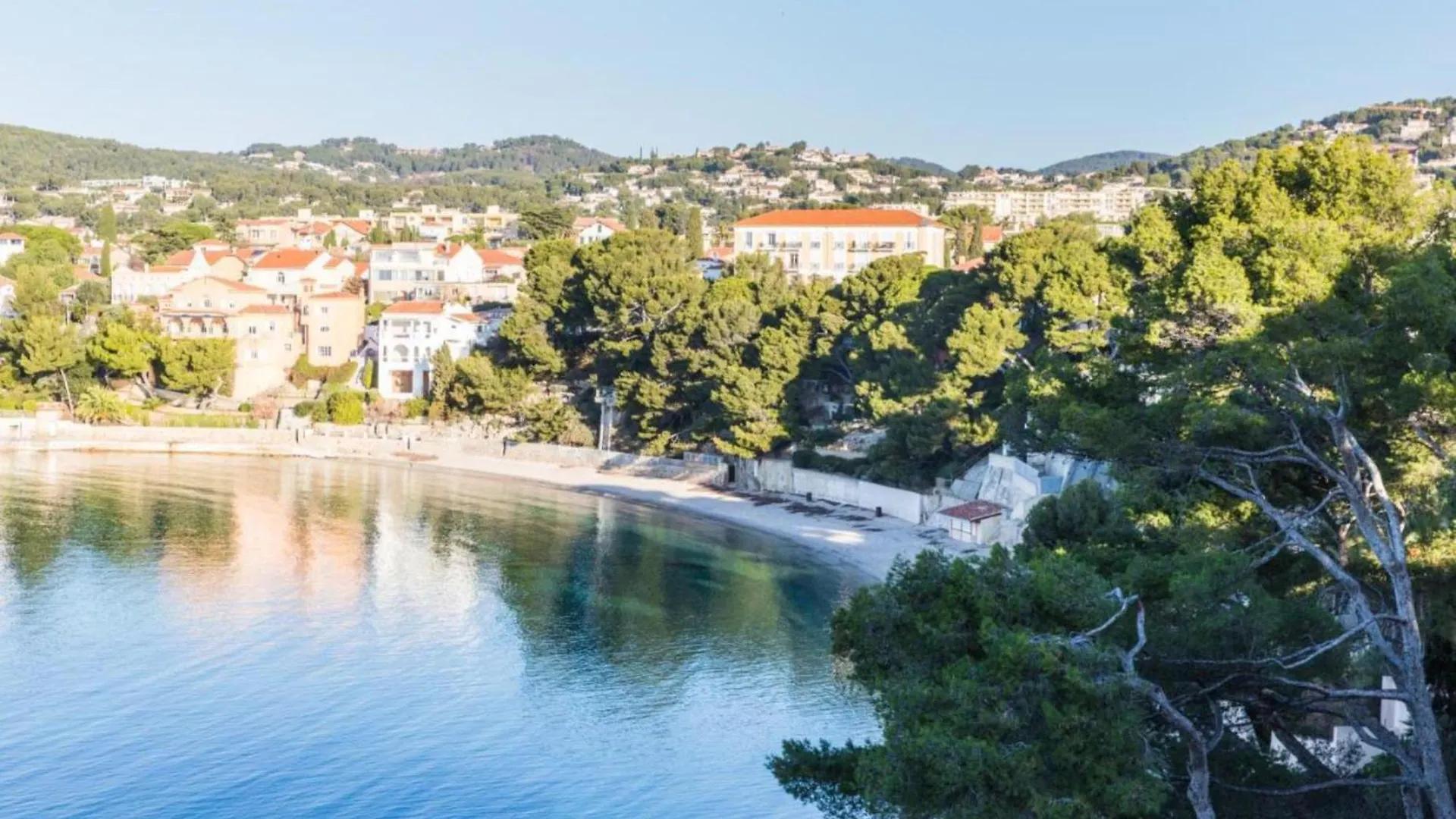 T2 Bandol Ideal Vacances 2 Etoiles شقة